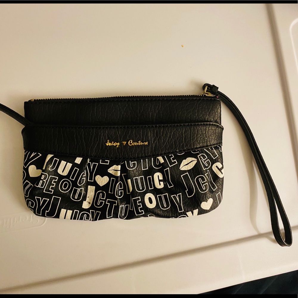 Juicy Couture wristlet